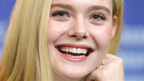 Watch Access Hollywood Interview Elle Fanning Reveals Tom Cruise Ts
