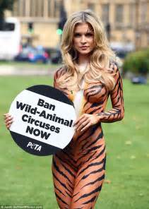 Real Housewives Joanna Krupa Bares All In Tiger Bodypaint