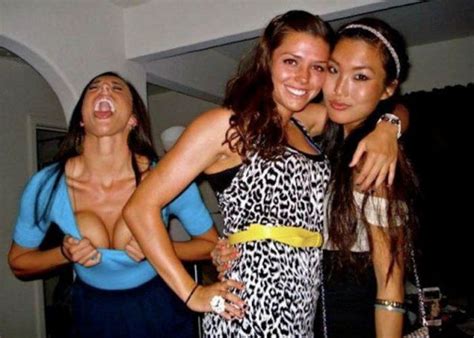 drunk girls party hard 58 pics