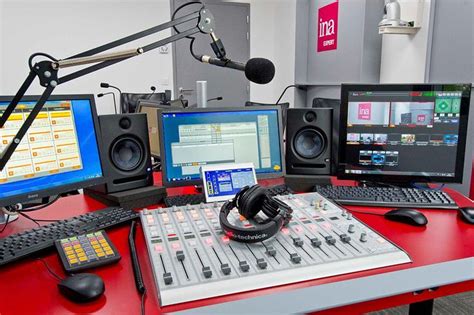 image result  radio broadcasting radio vox ina