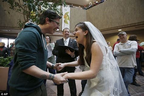 utah gay marriage is allowed to continue as jubilant couples tie the