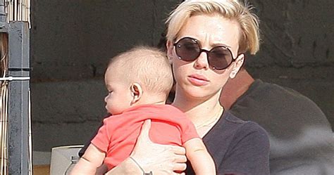 scarlett johansson discusses her experience as a single mom