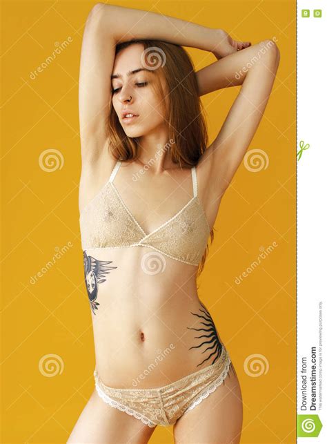 Skinny Girl Posing In Lingerie Sex Gallery