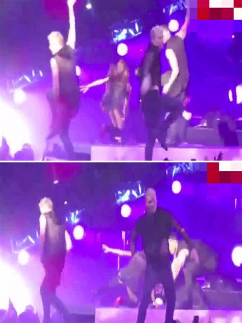 [watch] Ariana Grande Falls In Concert During ‘bang Bang