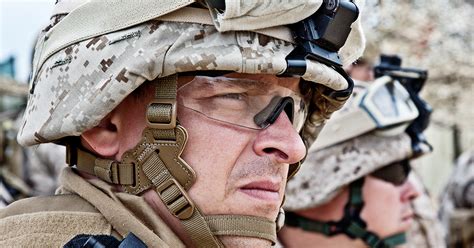 Can You Wear Glasses In The Military