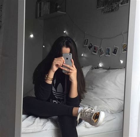 Slunting Selfie Ideas Instagram Girls Mirror Selfie Poses Instagram