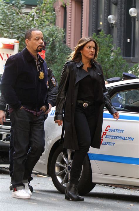 Mariska Hargitay On The Set Of Law And Order Svu In New