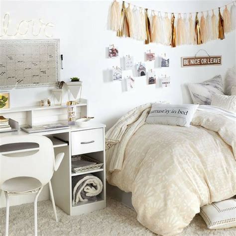 Check Out These 20 Preppy Dorm Room Ideas For Inspiration When You