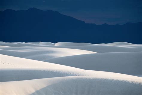 white sands national park      otherworldly landscapes