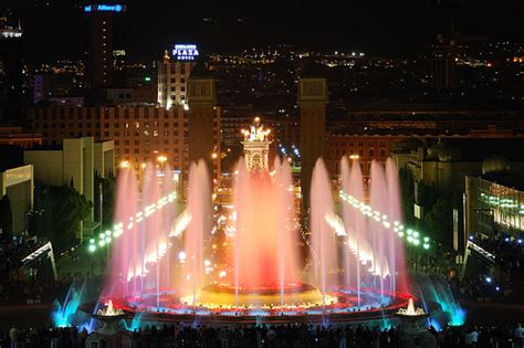 montjuic magic fountain  barcelona