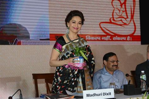 madhuri dixit promotes the cause of breast feeding at unicef event bollywood garam