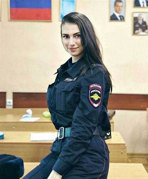 beautiful russian police girls trollpics Женщина солдат Женщина
