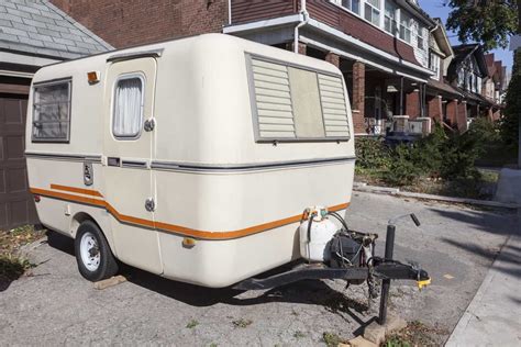 popular lightweight travel trailers   pounds camper report