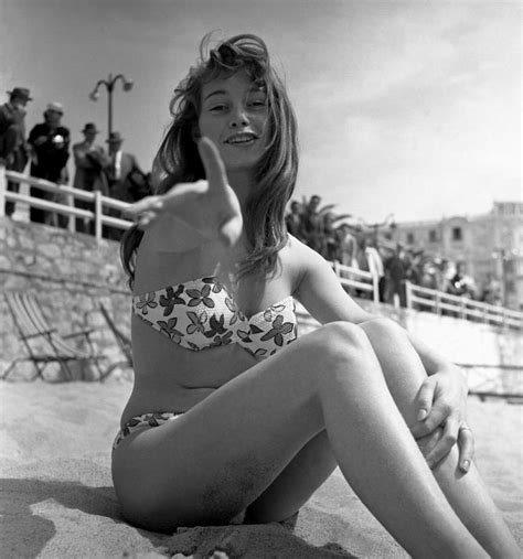 Stunning Photos Of 19 Year Old Brigitte Bardot Donned A