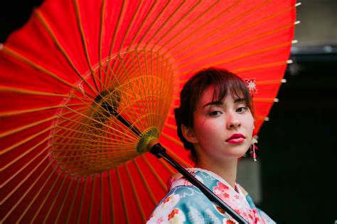 Solo Portrait Photoshoot Wearing Kimono In Asakusa Tokyo — Sam Spicer