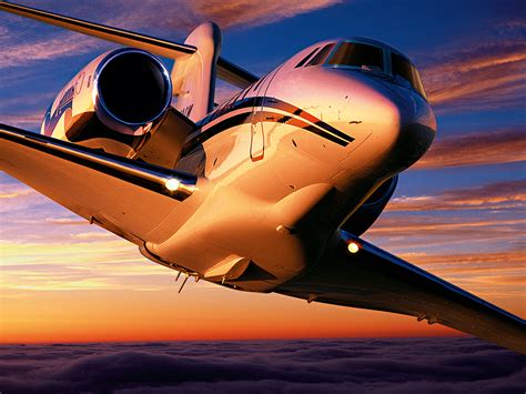 benefits  private jet charter european ceo