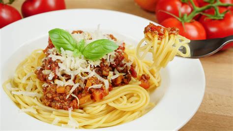 spagetti bolognese rezept