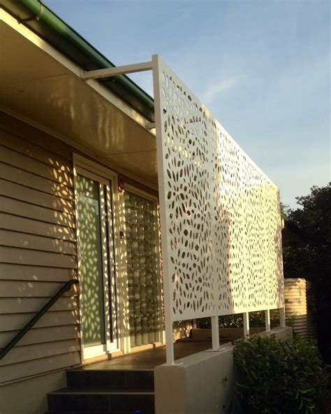 aluminium privacyfeature screening  front door entrance area exterior tiles windows