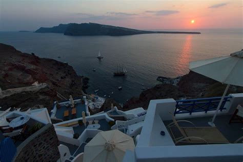 Esperas Oia Santorini Accommodation Discover Greece