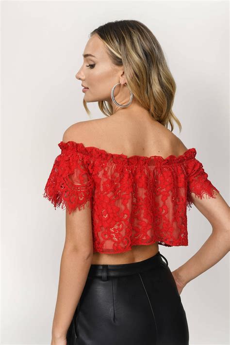 tobi crop tops womens riley red lace  shoulder crop top red