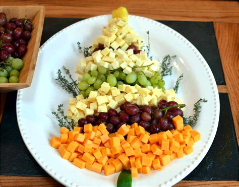 christmas tree cheese platter holiday party  cozy cook