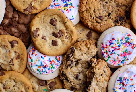 best chicago cookies include insomnia cookies cookie