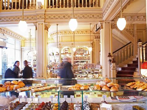 restaurants  paris travel insider