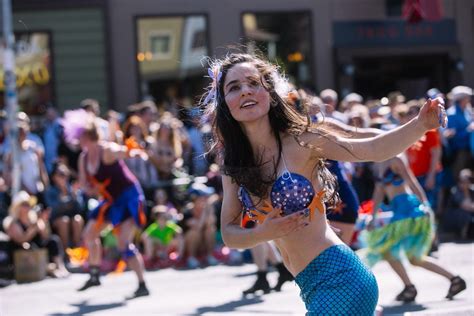 Icymi Summer Kicks Off In Seattle At The Fremont Solstice