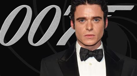 Bodyguard Hunk Richard Madden Is Odds On Favourite To Be The Next James