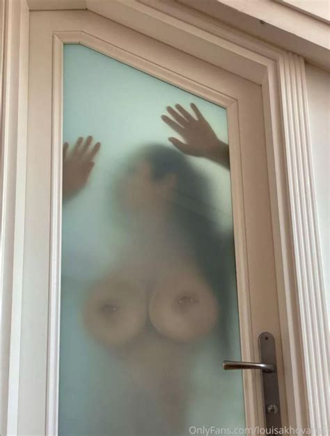 favorite pics videos of huge tits pressed up against glass page 100