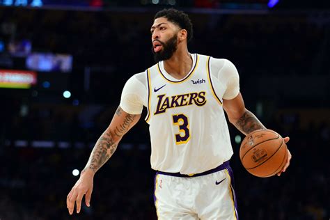 report anthony davis   date  decide  player option   season lakers daily