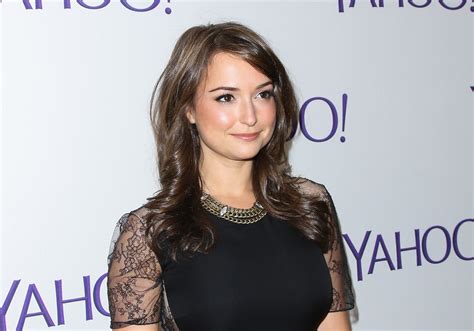 Qanda Milana Vayntrub Aka Atandt’s Lily Tells Us About Directing Her