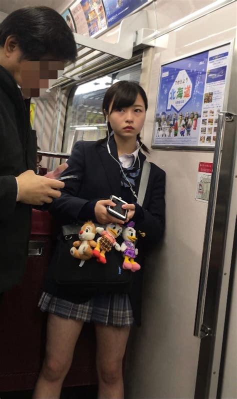 【画像】スマホのおかげで増えた電車jkの盗撮写真 jkちゃんねる 女子高生画像サイト