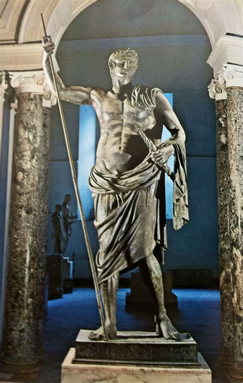 keizer augustus ancient rome statue sculptures