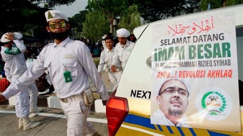 rizieq shihab pulang apa arti kepulangannya bagi politik indonesia dan