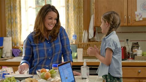 american housewife s fat jokes is the show too self conscious about