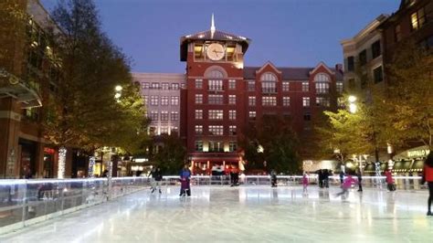 rockville town square outdoor ice skating