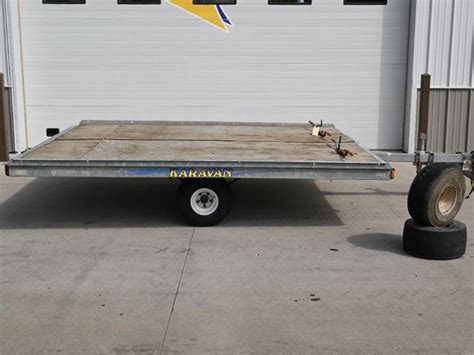 karavan  place snowmobile trailer lot  september  auction  tony