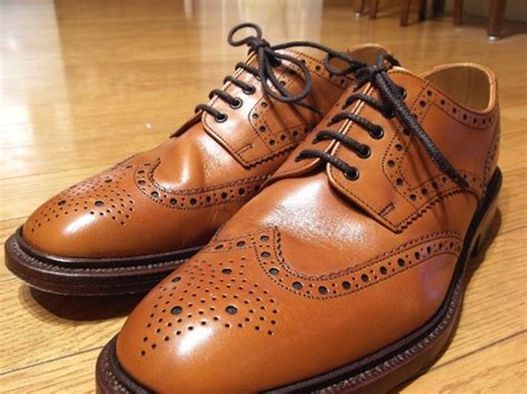 pair  brown shoes maketh  man