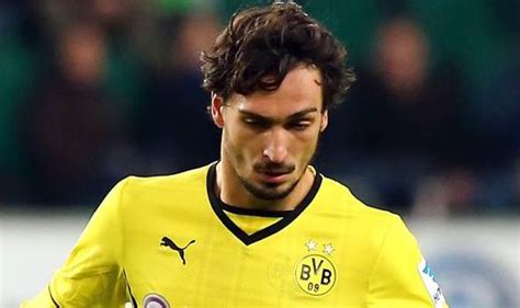 mats hummels to snub manchester united if they miss out on next season