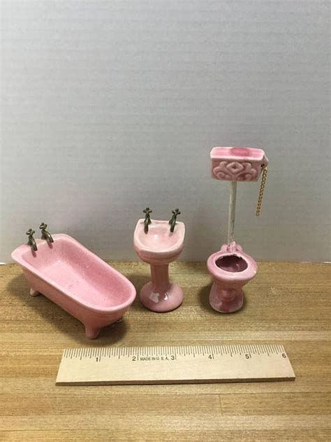 dollhouse furniture hello dolly vintage pink bathroom in