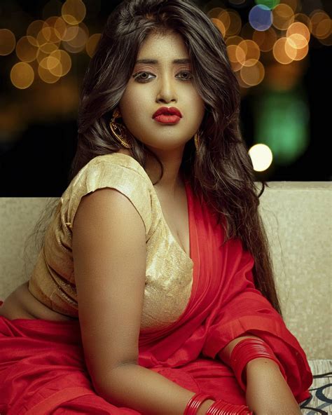 riya sarkar webseries actress hot photos gallery
