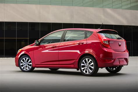 hyundai accent hatchback review trims specs price