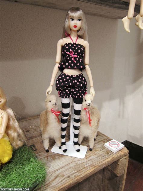 japanese momoko doll lingerie fashion show
