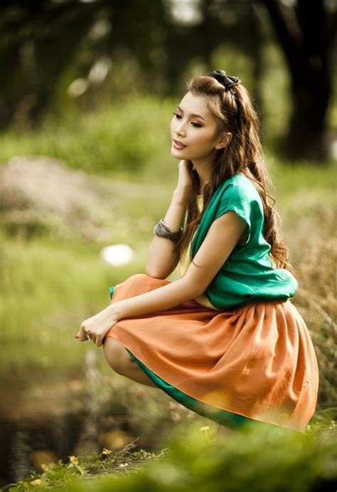hot girl photos gallery lan huong beautiful 21 year old girl