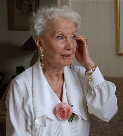 499 Best Senior White Gray Hair Ladies Images On Pinterest