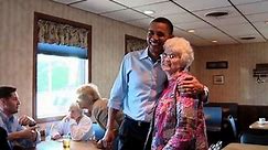 Raw Video: President Obama at Iowa Diner