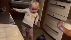 Funny and cute baby 🥰🤣🤣 #funnybaby #funny #baby #funnyvideo #fun #babiesoftiktok #funnyvideos #fyp #foryou #haha