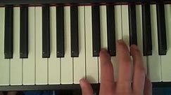 How To Play a G Major Scale on the Piano