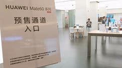 Huawei Mate60 Series Pre-sale in Yichang, China